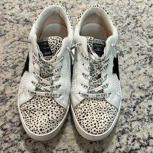 Size 10 wild cheetah Vintage Havana